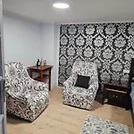Dom Nad Jeziorem *