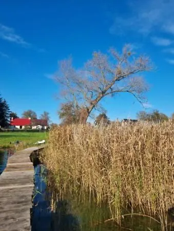 Dom Nad Jeziorem *