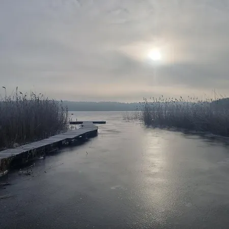 Dom Nad Jeziorem * Wolin