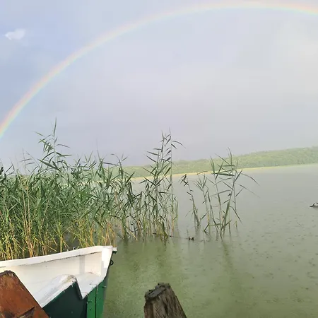 Semesterbostad Dom Nad Jeziorem