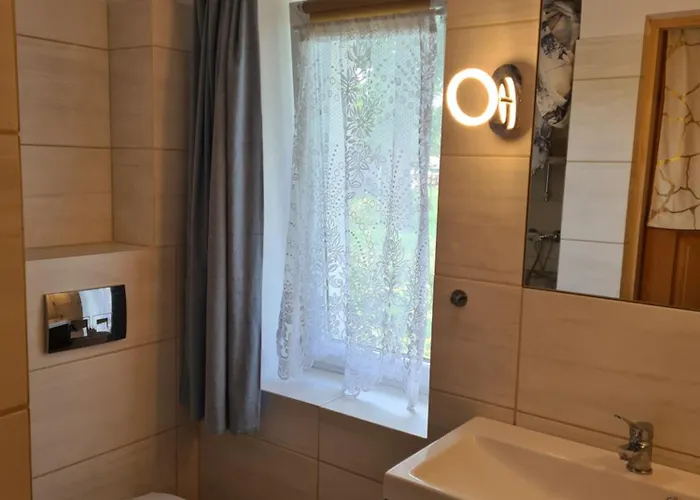 Dom wakacyjny Dom Nad Jeziorem *